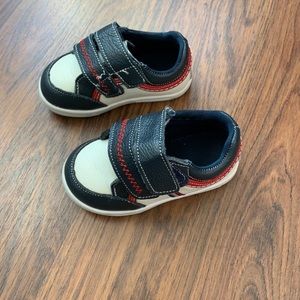 Toddler shoes